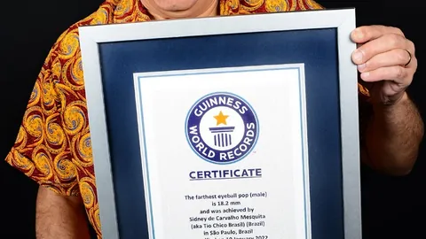 郑钦文澳网首战不敌西格蒙德，遗憾止步首轮