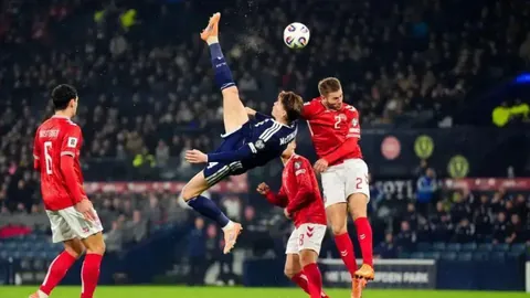 张琳芃中超荣耀再创新高，独得11冠超越纪录，七年连冠+三度蝉联，武磊喜获“躺赢”殊荣！